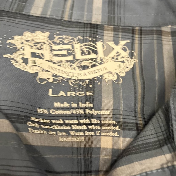 Helix button down - Picture 2 of 3